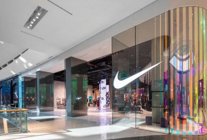 Just Do It: в Dubai Mall відкрили флагманський магазин Nike (фоторепортаж)