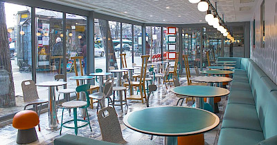 Cherchez le burger: як виглядає дизайнерський ресторан McDonald’s в Парижі (фотоогляд)