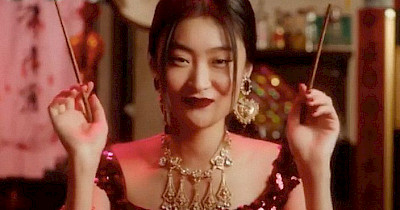 Реклама тижня: Comfy, Varus, Зої Кравіц в Країні Чудес і фіаско Dolce & Gabbana