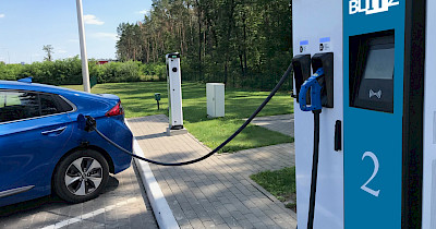 Основатели сети электрозаправок Blitz: Цель – выстроить цепочку заправок от западной границы до моря