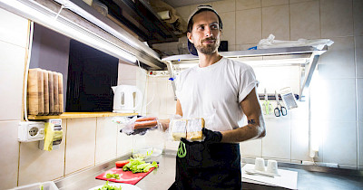 Vegano Hooligano: від веганських кафе до веган-сегменту в рітейлі