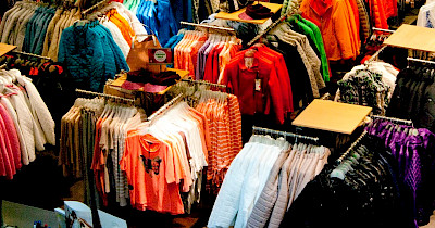 Імпортерам на радість: ввезення брендового одягу в Україну стане дешевше