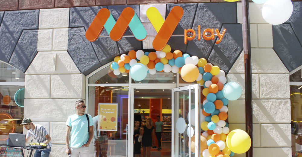 Телепорт в майбутнє: як виглядає перший в Україні магазин MYplay (фоторепортаж)