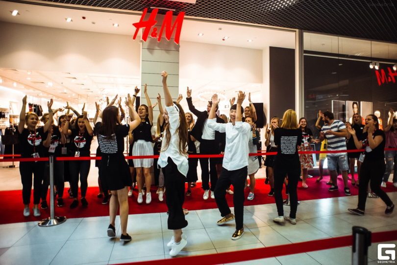 The date of the first H&M store opening in Ukraine became known