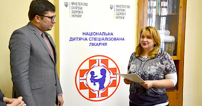 KFC і Товариство Червоного Хреста України передали сучасні вакуумні аспіратори для лікування дітей з «Охматдиту»