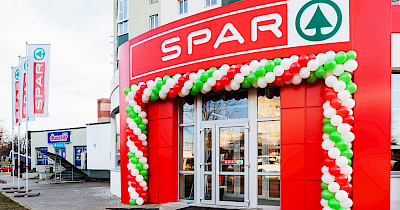 Як виглядає перший супермаркет SPAR в Луцьку (фотоогляд)