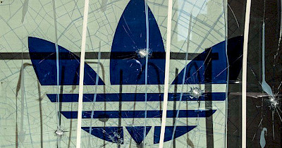 Adidas, Puma і DHL: Україна звинуватила німецькі компанії в незаконній роботі в анексованому Криму