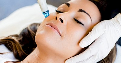 Аппараты для гидропилинга: как выбрать и купить