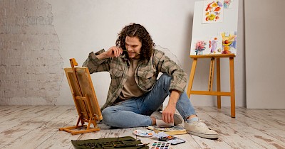 Хобби, которое реально спасает от выгорания в 2026 году: как найти своё и не бросить через неделю