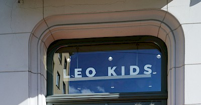 Українські підприємці відкрили бутік люксового одягу Leo Kids у Варшаві (+фото)