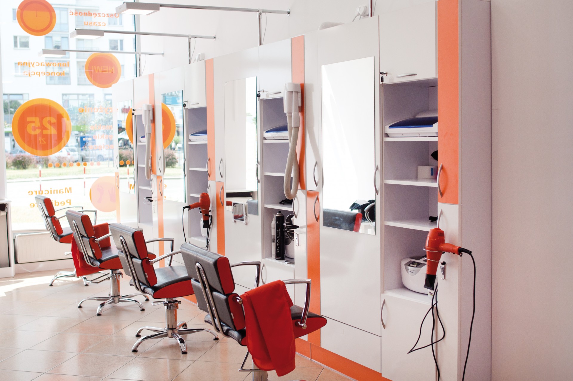 Haircut Express расширяет сеть салонов в Польше