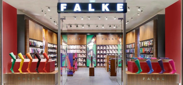 В ТРЦ Gulliver появится немецкий бутик FALKE