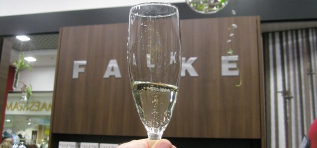 В Киеве открылся магазин FALKE, в планах компании вывести на рынок еще два бренда (+фото)