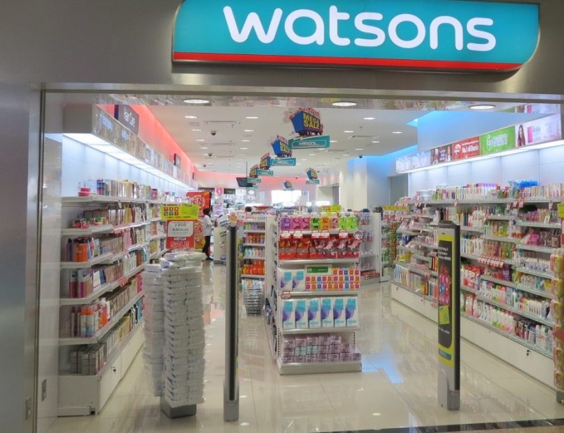 Сеть Watsons обратилась к властям с требованием не закрывать магазины drogerie