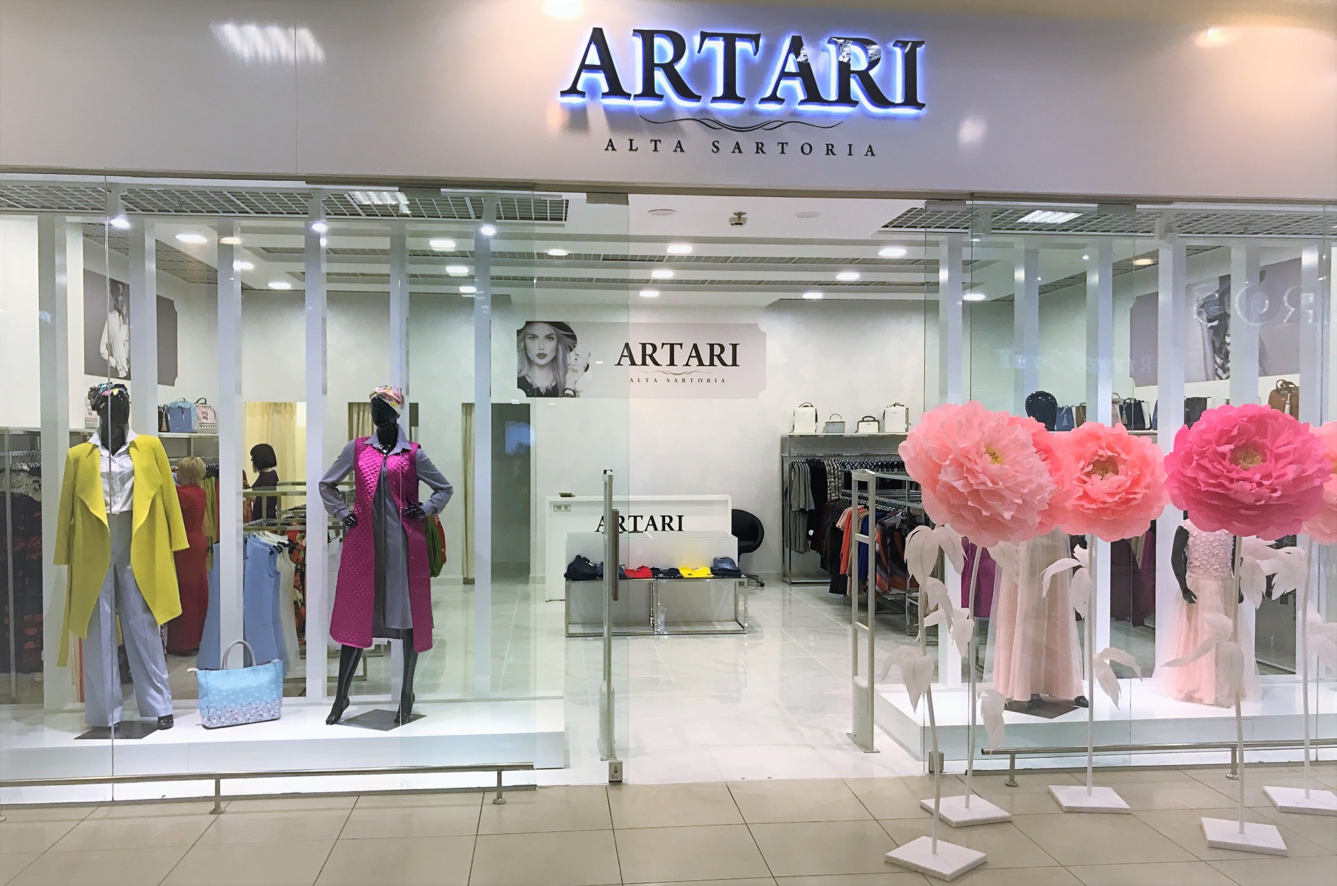 В столичном ТРЦ Караван открылся украинский магазин Artari Alta Sartoria