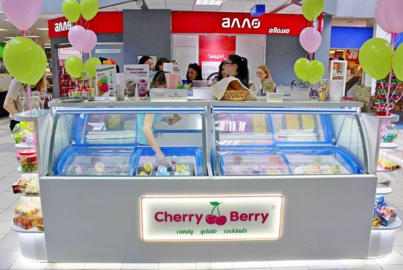 Cherry Berry открыл новую торговую точку в Киеве (+фото)