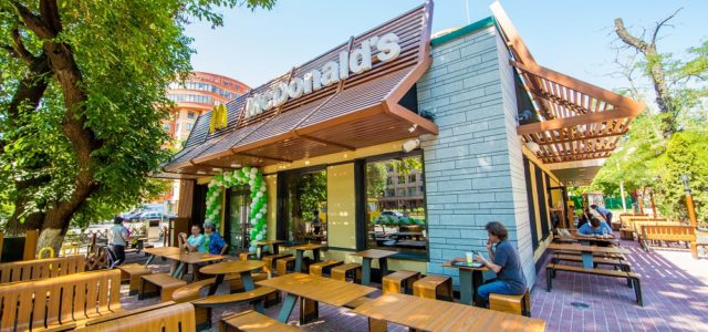 McDonald’s відкрив оновлений ресторан в Одесі (+фото)