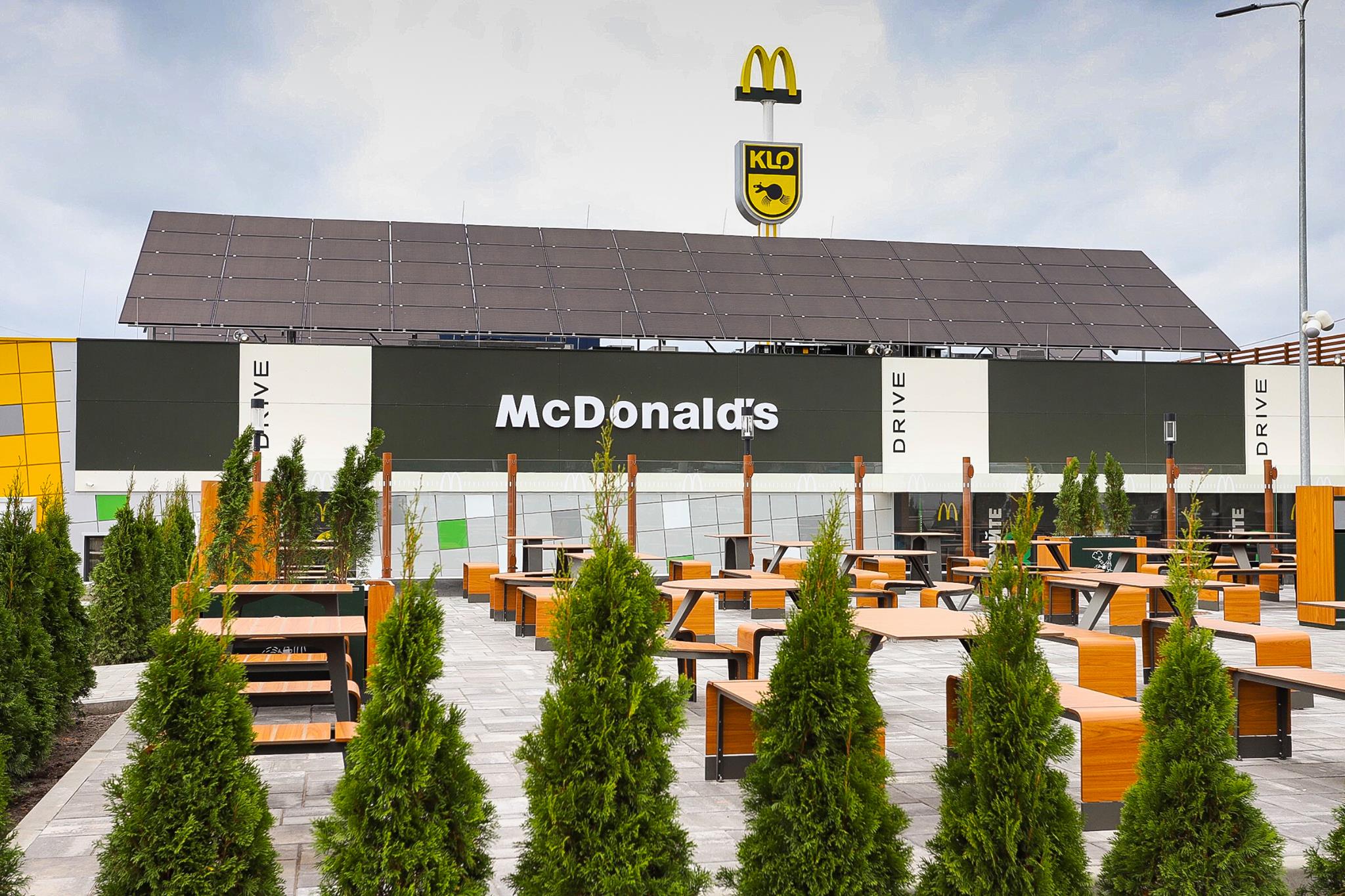 McDonald’s відкрив перший в Україні ресторан з сонячними панелями (+фото)