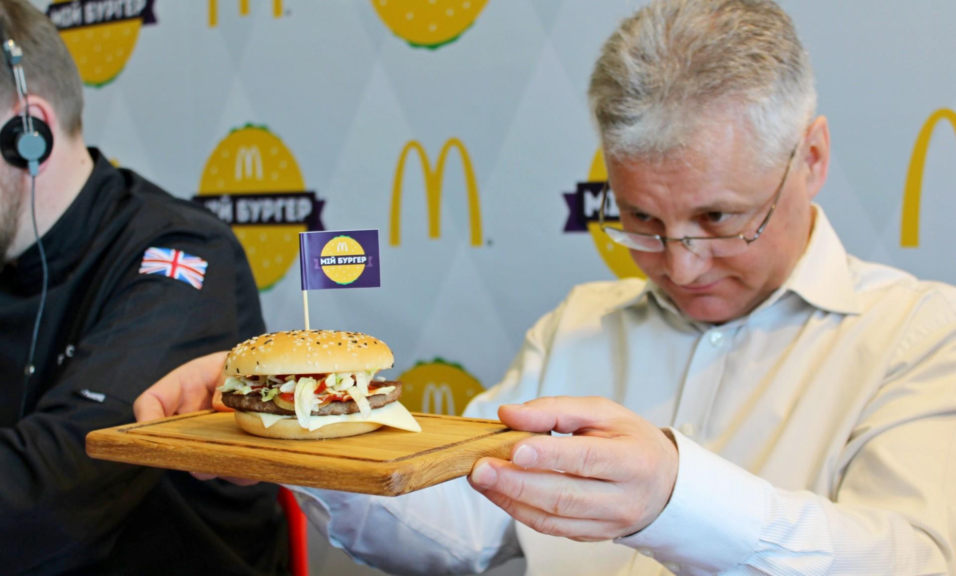 Глава украинского подразделения McDonald’s ушел в отставку