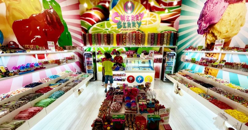 Мрія ласунки: мережа Cherry Berry відкрила перший повноцінний магазин (+фото)