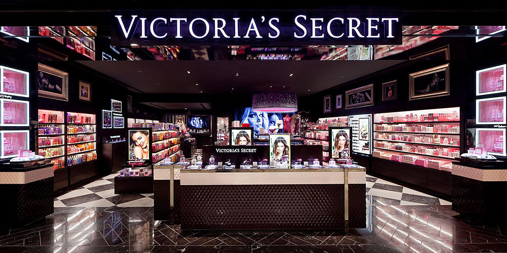 victoria secret in the summit