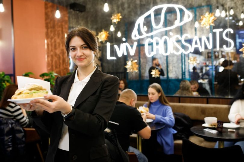 Мережа Lviv Croissants відкрила першу пекарню у Варшаві