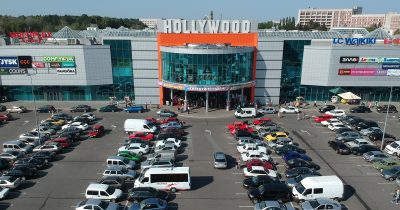 Весняний сезон та яскраві відкриття в чернігівському ТРЦ Hollywood mall