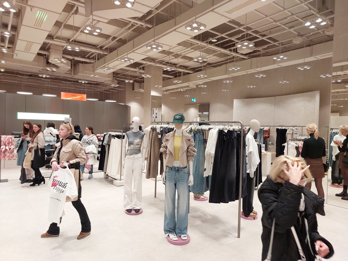 Inditex Group stores have reopened in Respublika Park Mall. First photos from the opening after 2 years