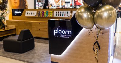 Інвестує $60 млн: JTI Україна відкрила перший магазин Ploom X Advanced у Києві