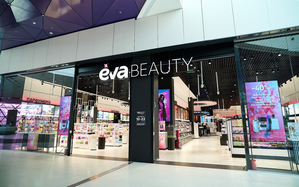 Eva Beauty вперше офіційно представлениа в офлайн-магазині в Україні бренд косметики Kérastase