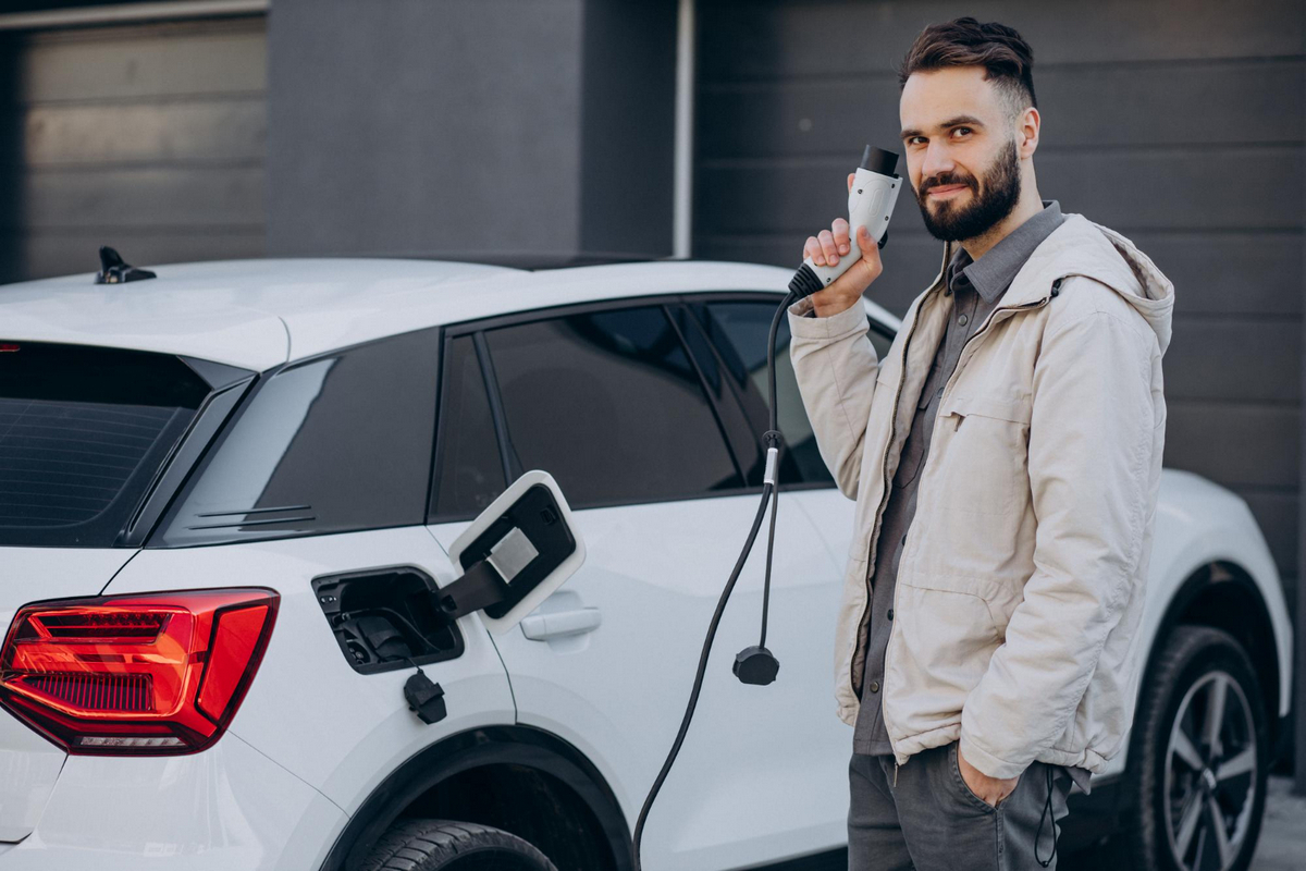Чому варто купувати електромобіль саме через офіційний автосалон на AUTO.RIA