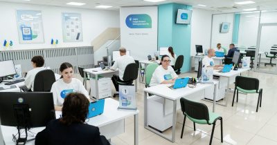 Для підтримки платників податків ДПС відкрила в регіонах 20 офісів податкових консультантів
