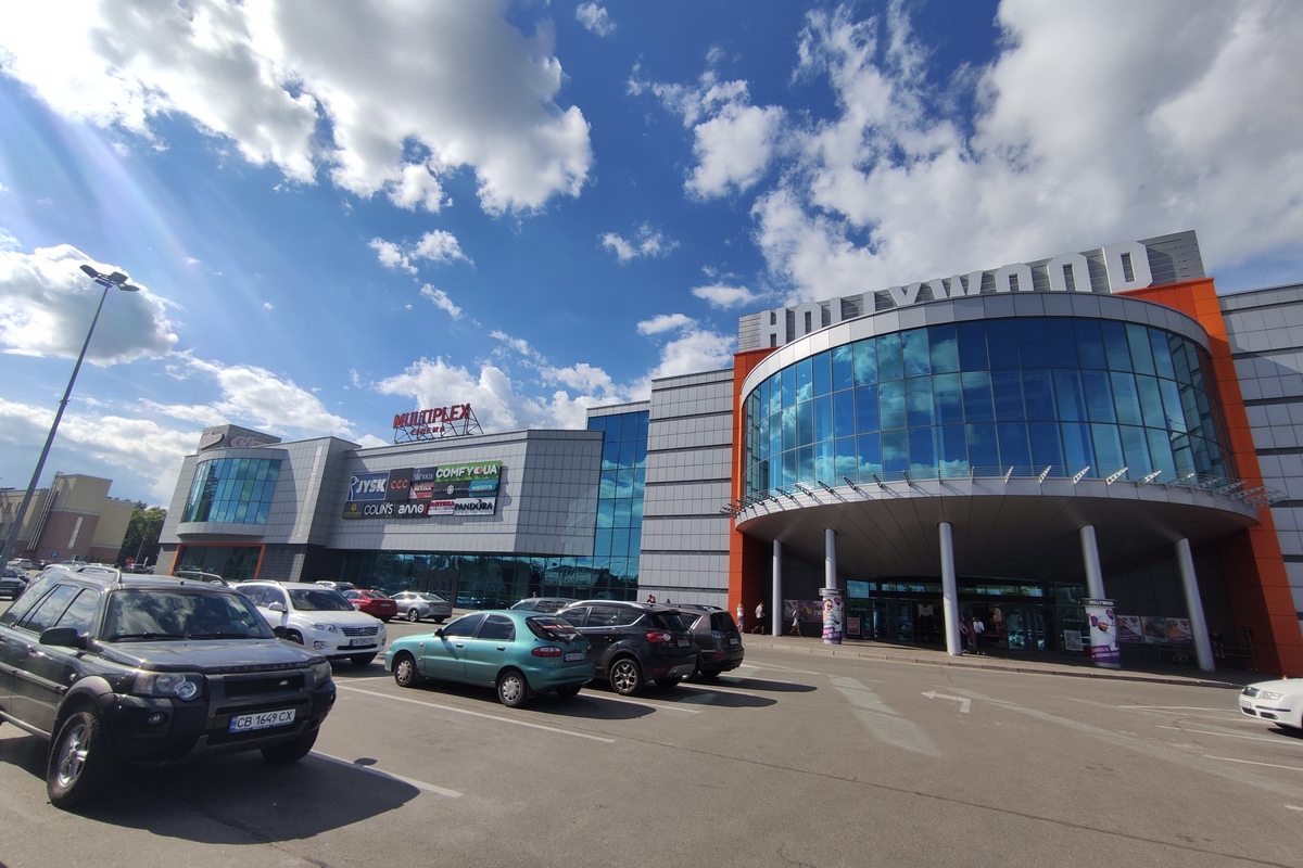 Нові орендарі в чернігівському ТРЦ Hollywood Mall